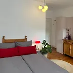 Konukevi Haus E 3*