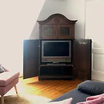 Haus E ゲストハウス 3*