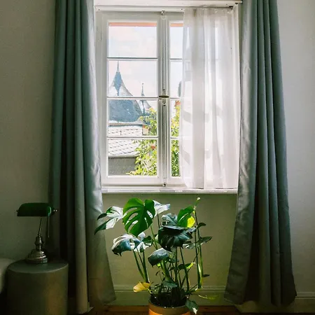 Haus E Πανσιόν 4*