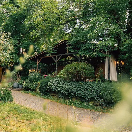 Haus E Gasthof *