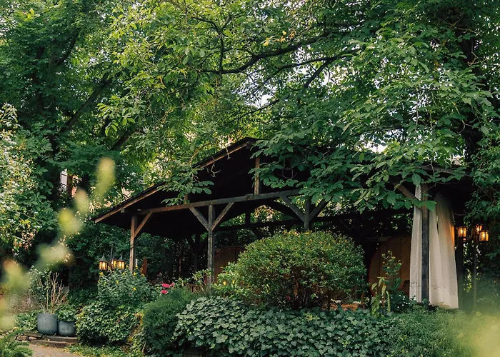 Haus E Pensjonat Zell an der Mosel